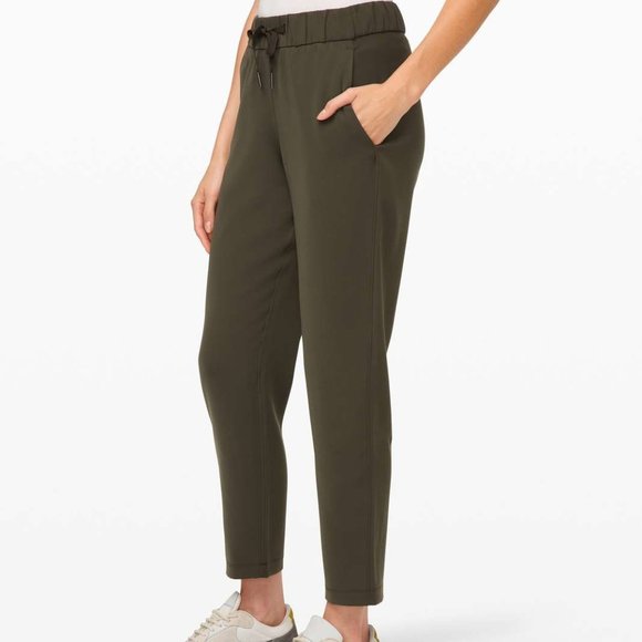 Lululemon Olive On The Fly 7/8 Pants